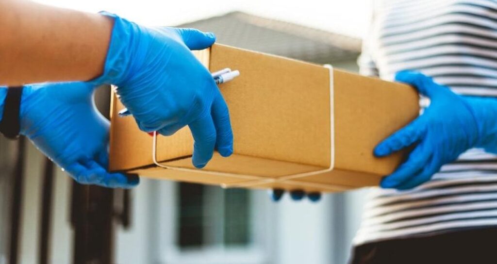 800 doların altındaki paket gönderimlerinden vergi kaldırıldı