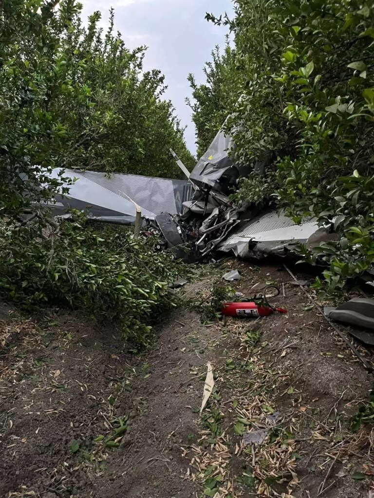 dusen egitim ucagi evlilik teklifi icin havalanmis xY6mvqsu