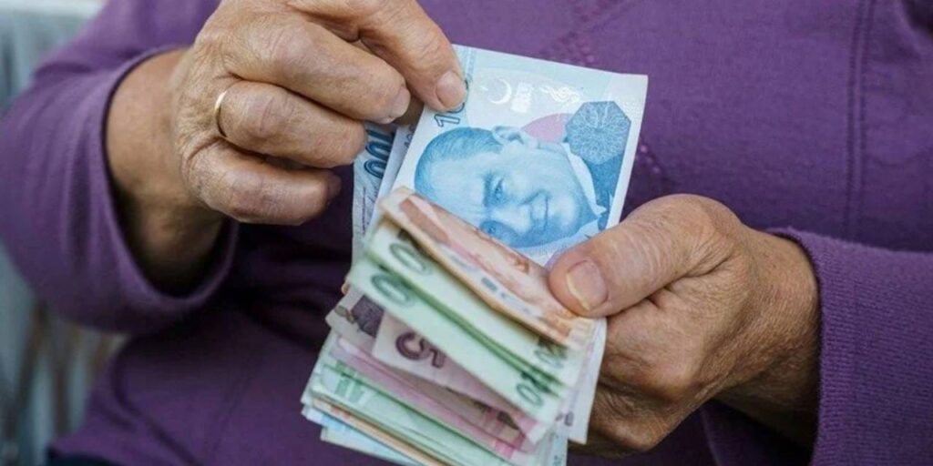 en dusuk emekli ayligi kac lira olur enflasyon tahmini tutarsa GRS9MFX5