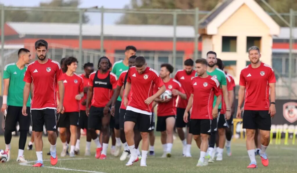 yilmaz hakemler turk olmali Gc3YjRZ4