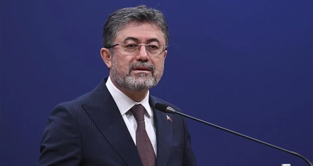 bakan yumakli su anda ulkemizde aktif bir orman yangini yok JnaYCkD2