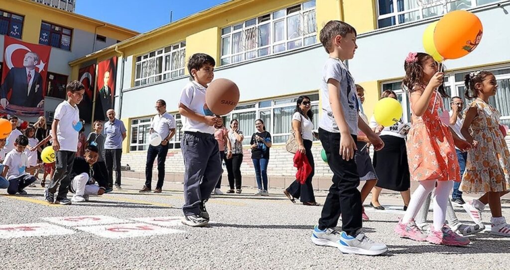 ihale anlasmazligi ogrencileri vurdu okula gidemiyorlar 4jRbHewy