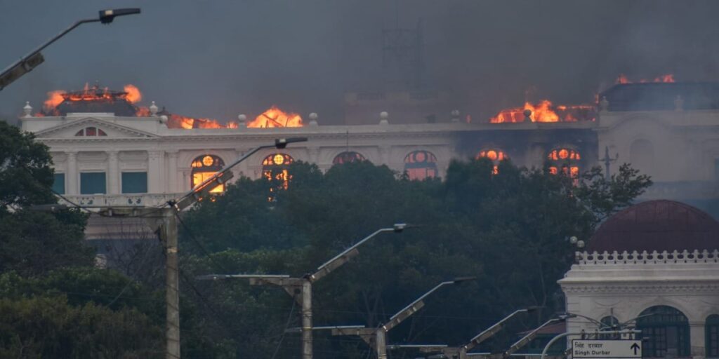 nepaldeki protestolarda olenlerin ailesine tazminat odenecek XbR425uT