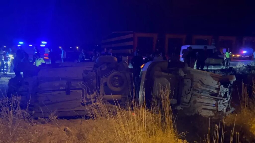 nevsehirde kaza 5 yarali 2NyJEOlN