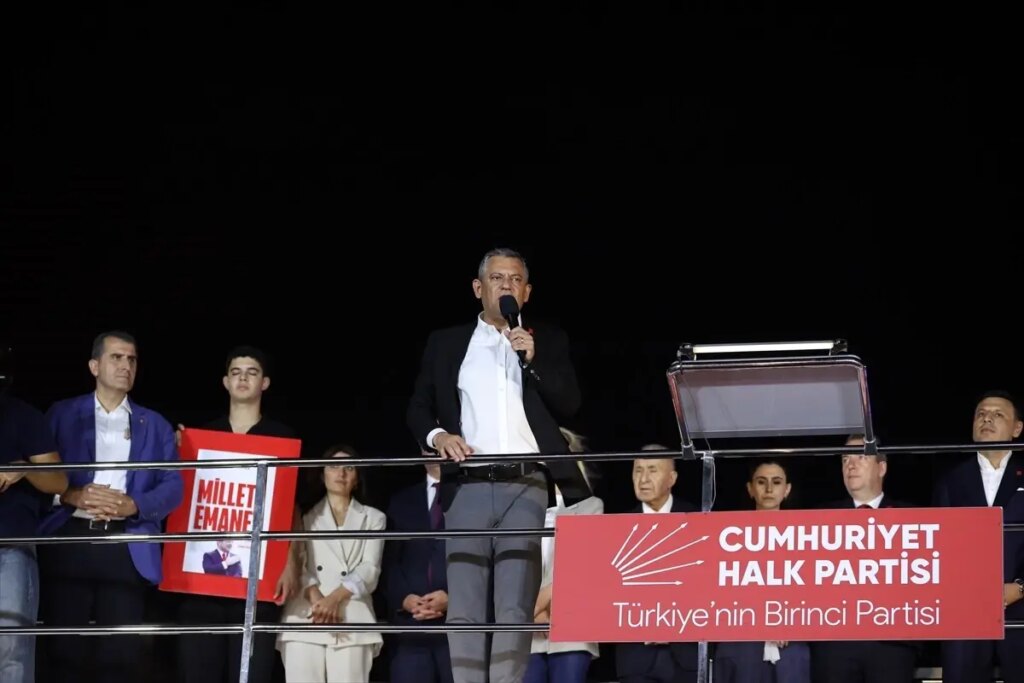 ozgur ozelden bahcelievler mitingi 3Gk8keha