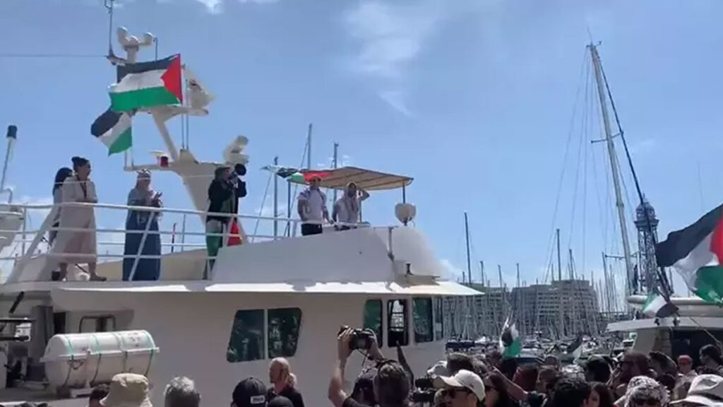 sumud filosu gazzeye yola cikti ZFxyGATq