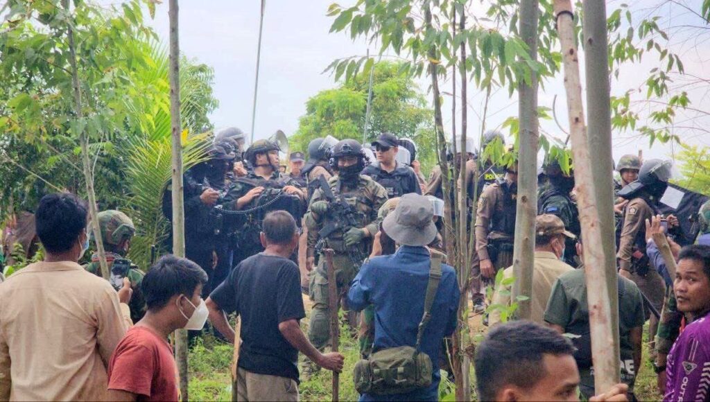 tayland kambocya sinirinda gerginlik artiyor tas ve sapanla saldirdilar MOkvuiLK