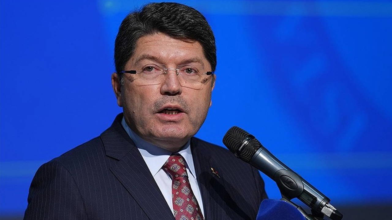 adalet bakani tunc yargi sistemini boyle ovdu bugun yolsuzluktan da teroristten de hesap soruluyor PlE4sEbK