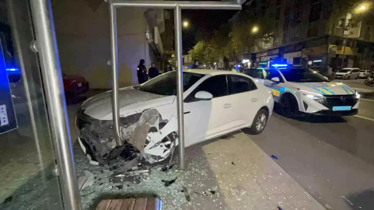 alkollu surucu yolcu duragina daldi fwzqVtAr.jpg