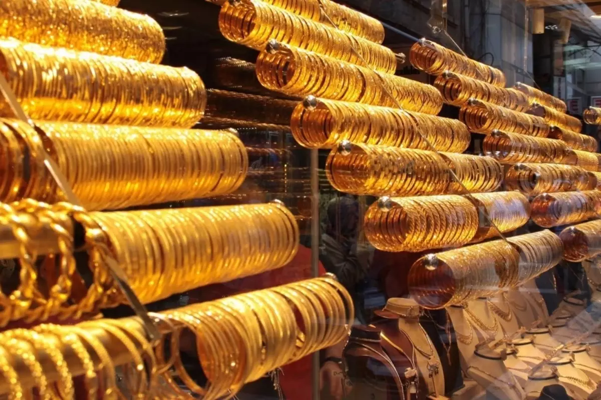 altindaki artis sonrasi yeni arayislar gundemde iste gumuse de parasi yetmeyenlerin yeni favorisi DL9SXE3J.jpg