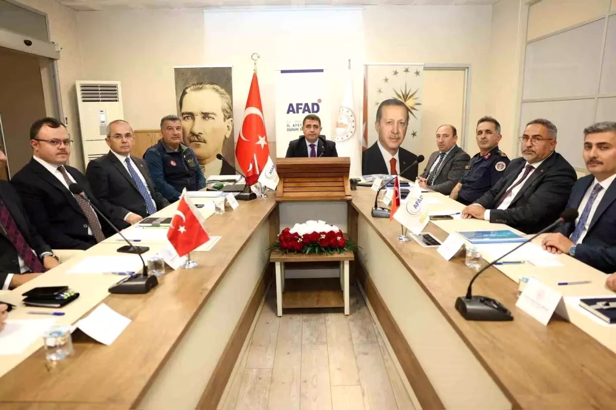 duzcede afet riski azaltma plani toplantisi duzenlendi cflBMK1l