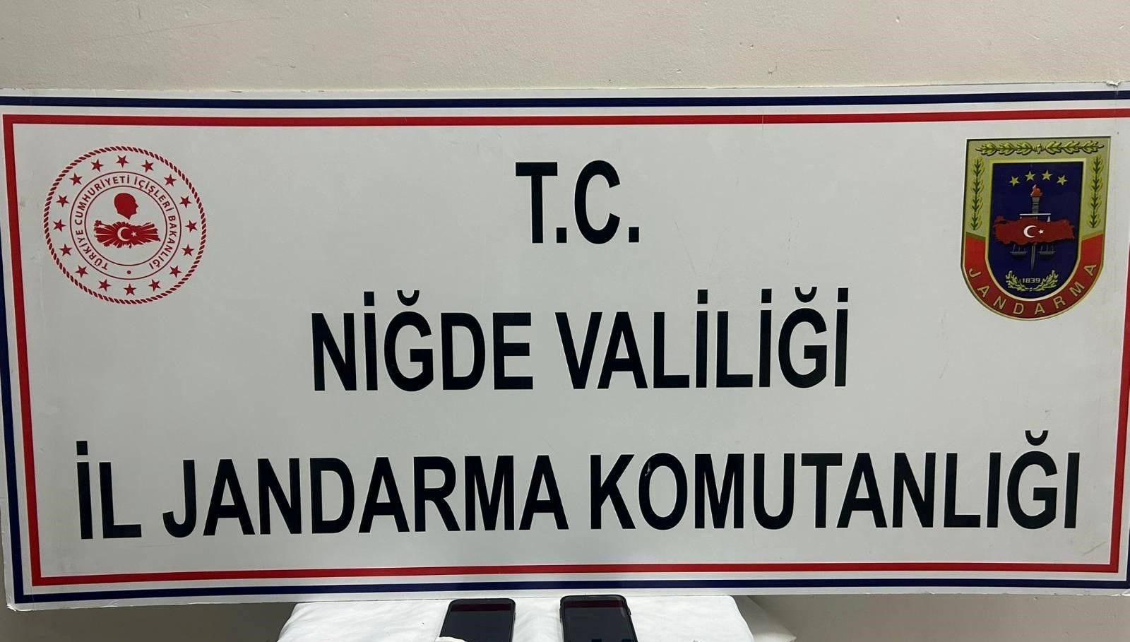 nigdede uyusturucu operasyonu 3 supheli yakalandi UwC78H2R