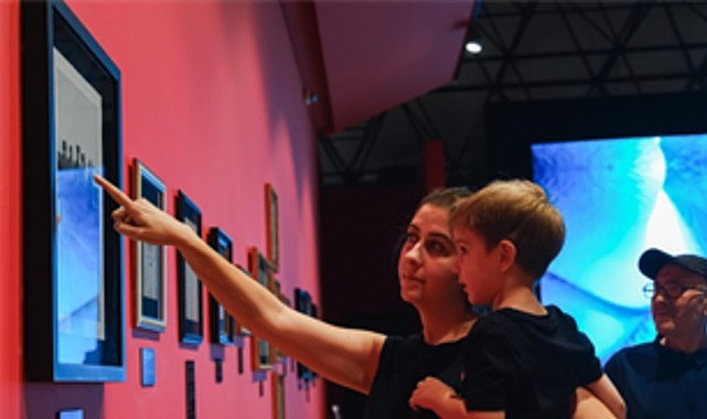 refik anadol sergileri yogun ilgi uzerine 21 aralika kadar uzatildi tpzHhvEP