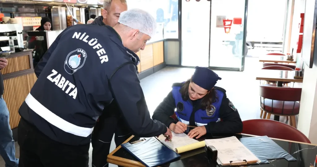 Nilüfer’de Zincir Restoranlara Sıkı Denetim