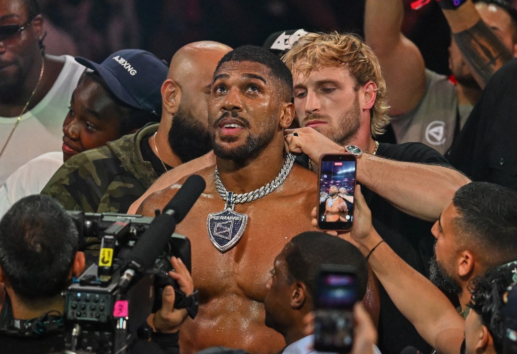 Anthony Joshua trafik kazası geçirdi