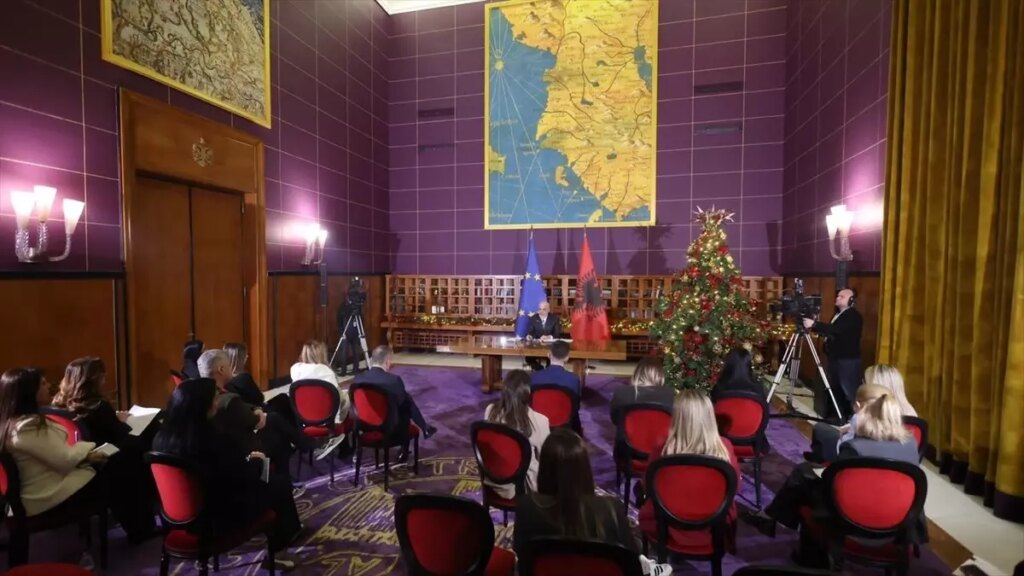 Arnavutluk Zırhlı Araç ve İHA Üretecek